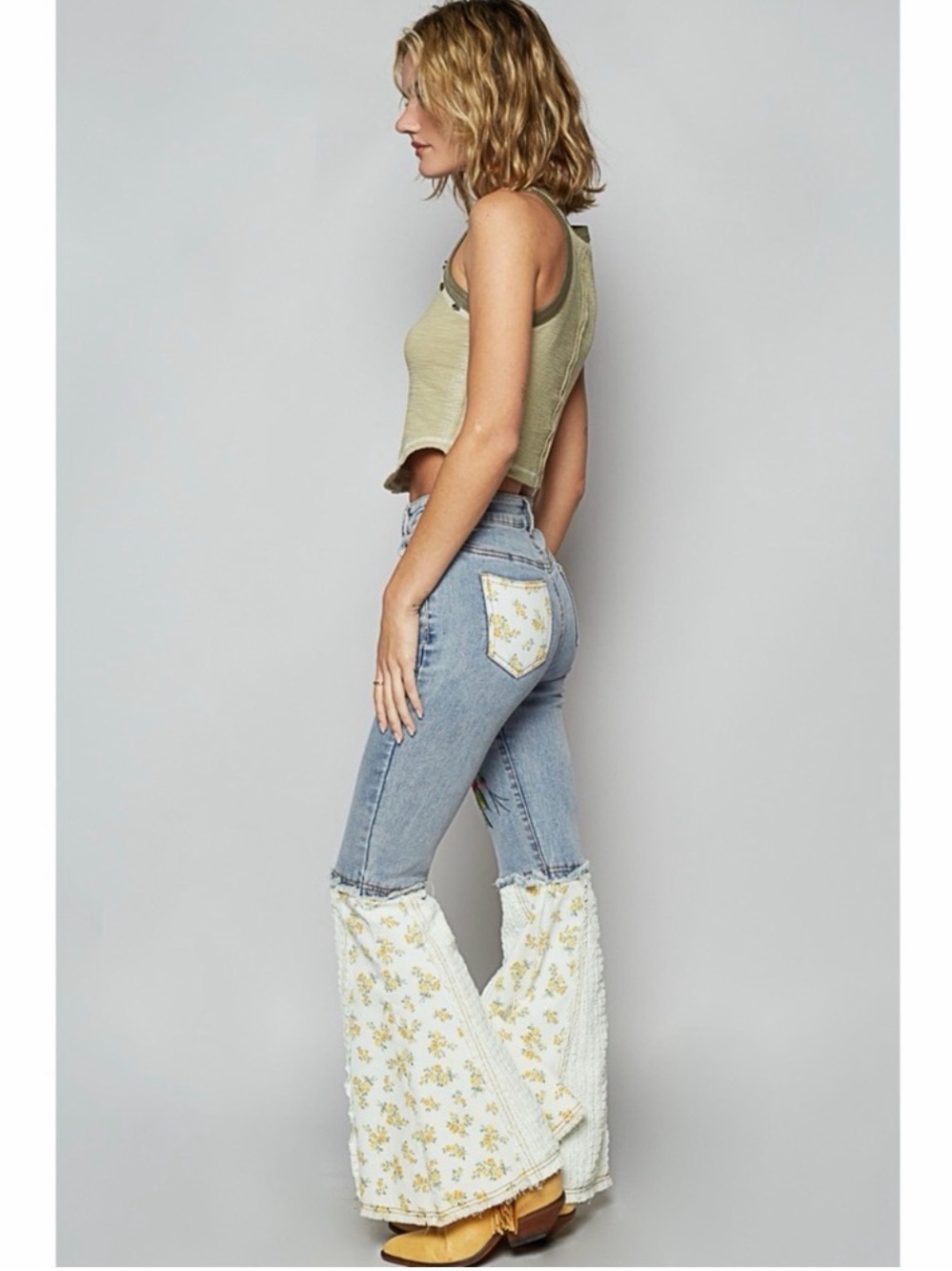 POL Two-Tone Floral Patch Flare Jeans - Light Blue and White! L/12/30 - Picture 4 of 5